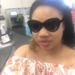 Meet your Posher, Elibo